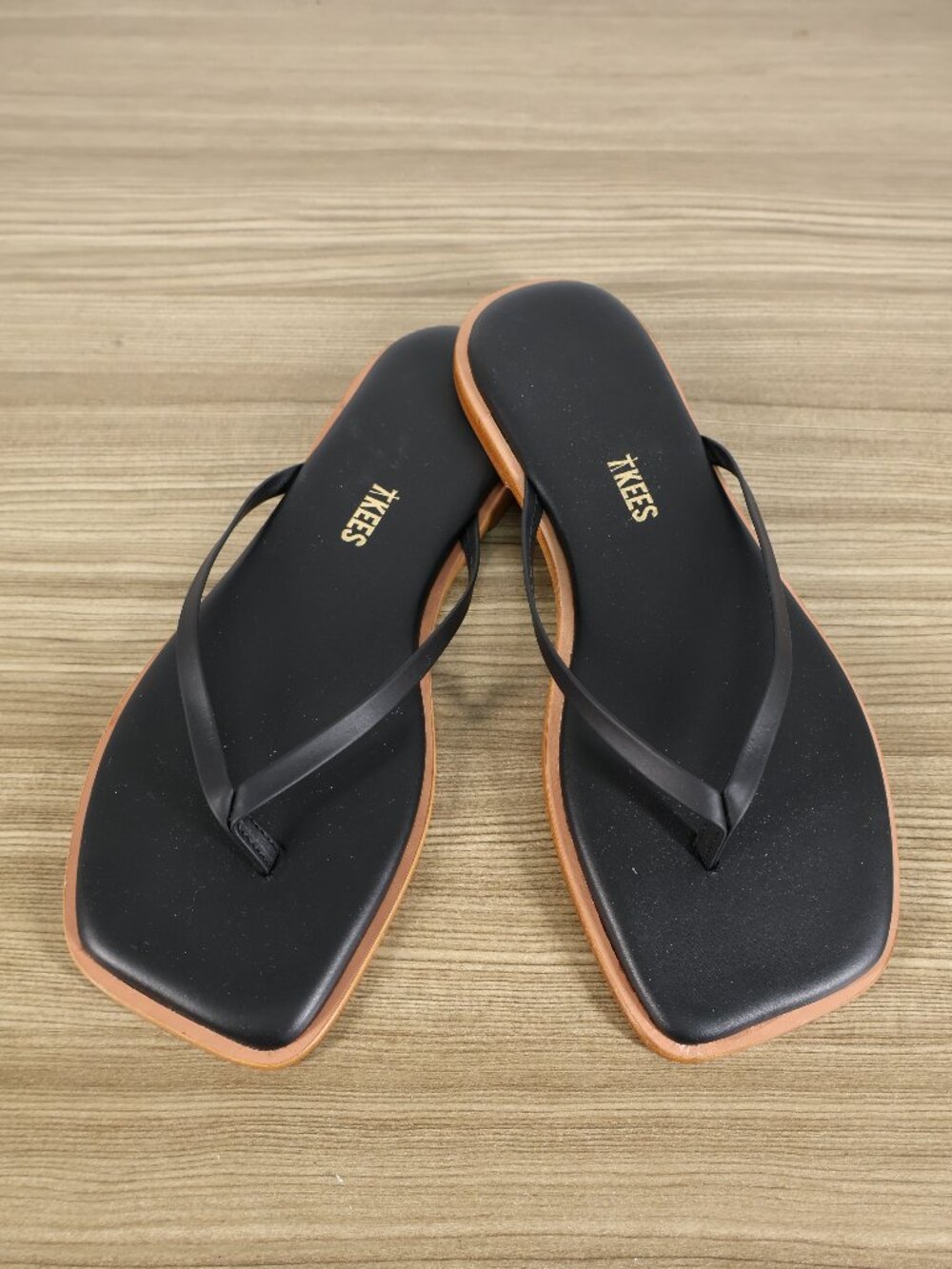 ✨ Brand new TKEES Dylan sandals in the elegant Sable / Zibeline color size US 7